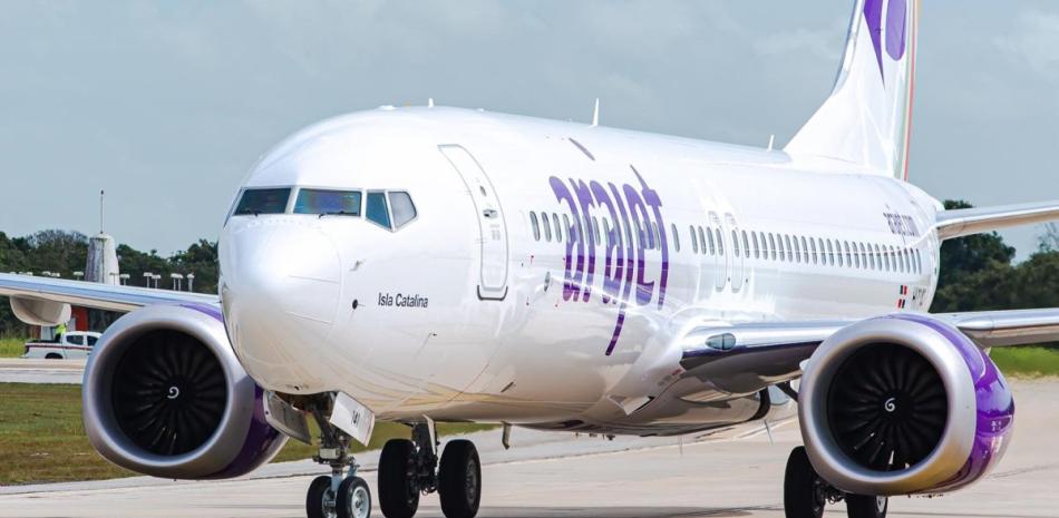 Aeronave de Arajet durante operaciones comerciales
